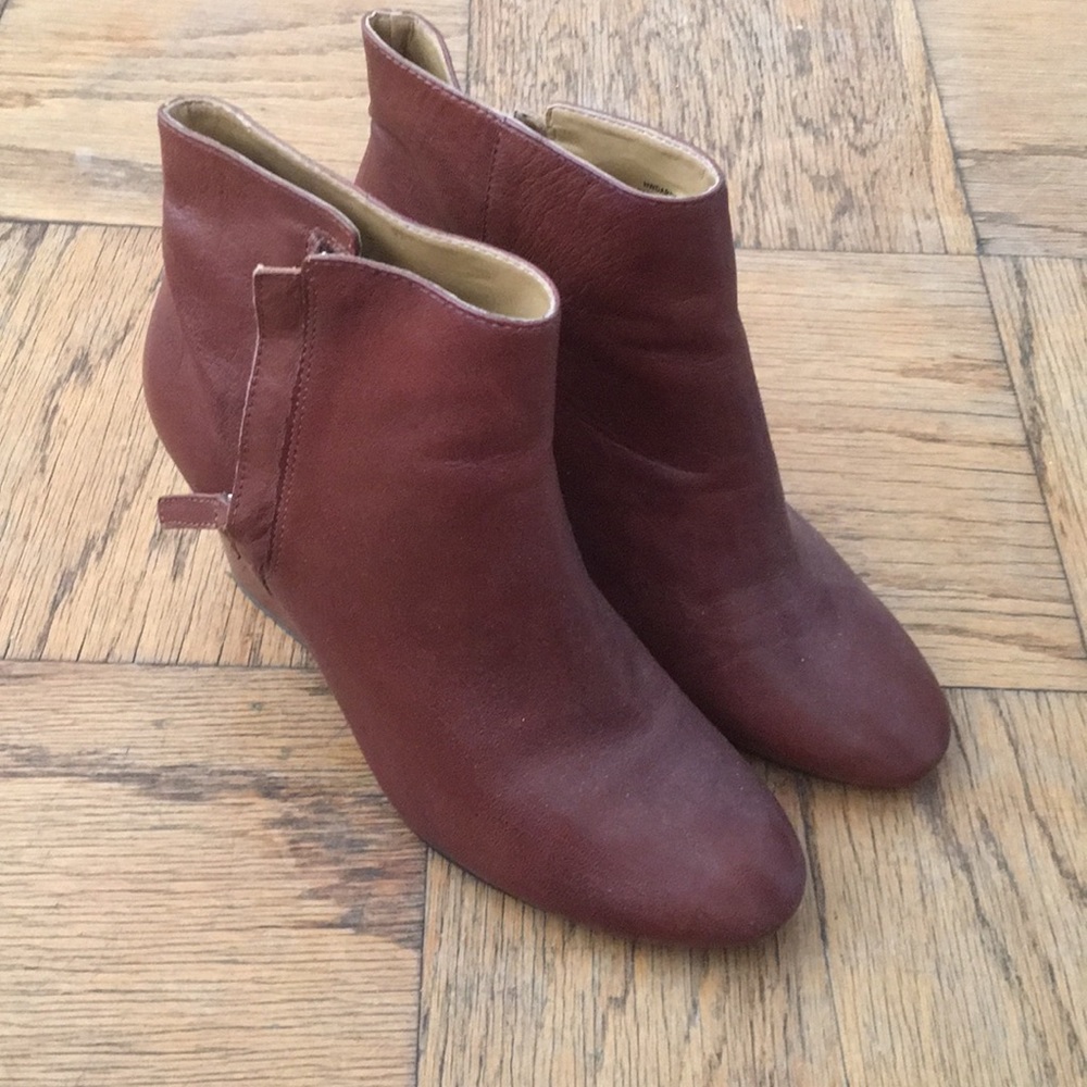 Nine West short Boots 👢 booties 10  worn 2xs EUC